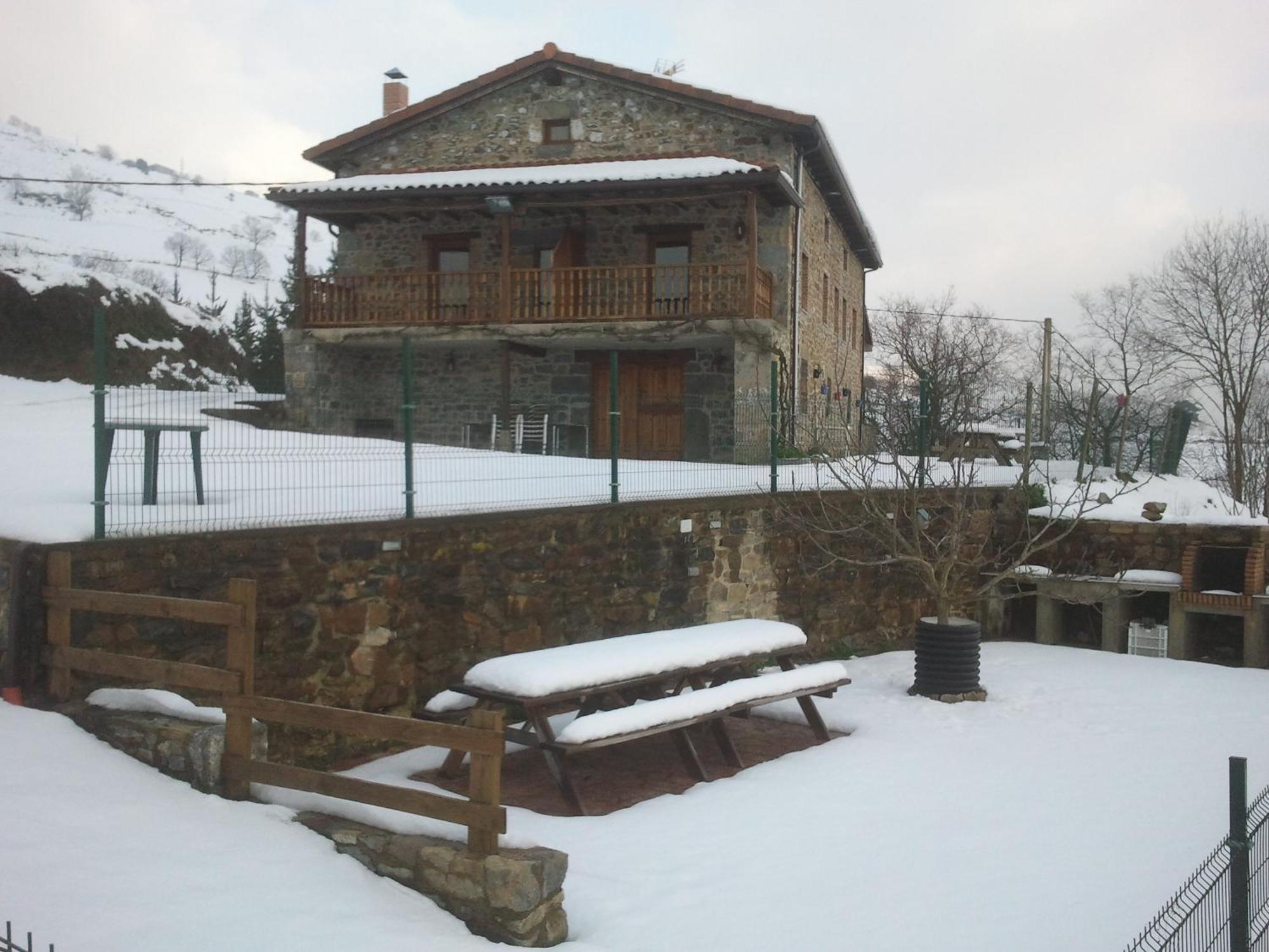 Casa Rural La Barcenilla Herada Exterior photo